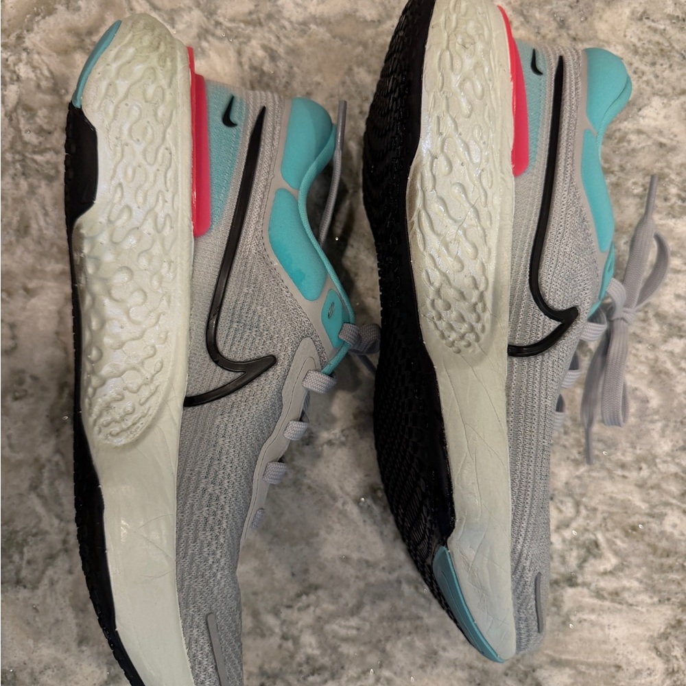 Nike Men’s ZoomX Invincible Run Flyknit Gray and Aqua Athletic Shoes